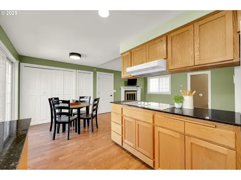 2080 Ridgeway Drive Eugene OR 97401