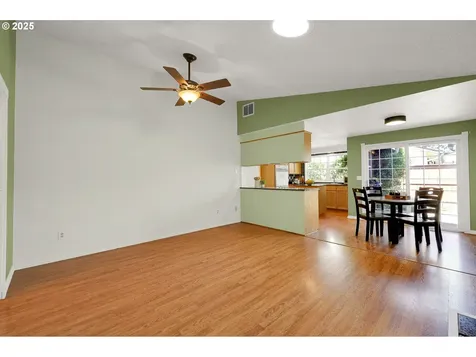 2080 Ridgeway Drive Eugene OR 97401