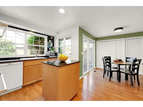 2080 Ridgeway Drive Eugene OR 97401