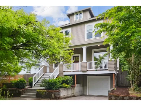 160 NE Bryant Street Portland OR 97211