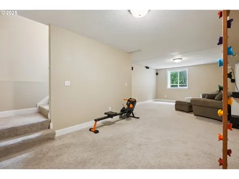 160 NE Bryant Street Portland OR 97211