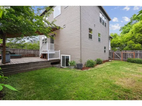 160 NE Bryant Street Portland OR 97211