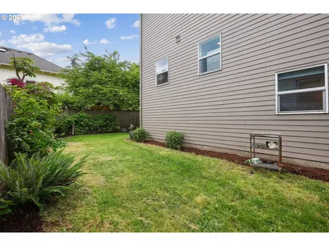 160 NE Bryant Street Portland OR 97211
