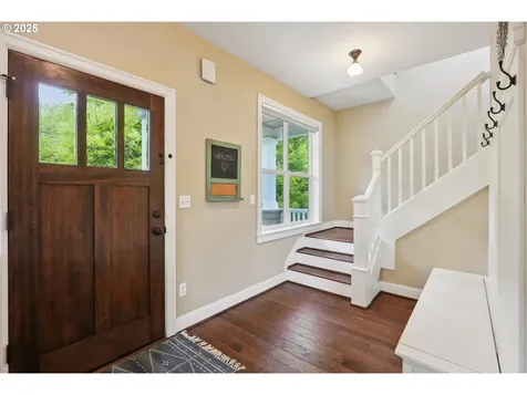 160 NE Bryant Street Portland OR 97211