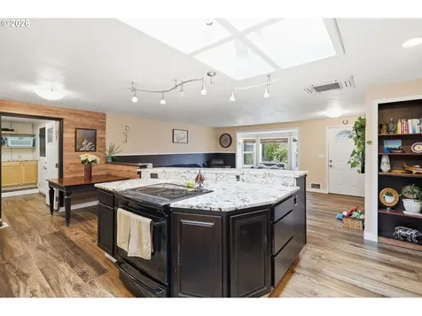 2005 Amirante Street Eugene OR 97402
