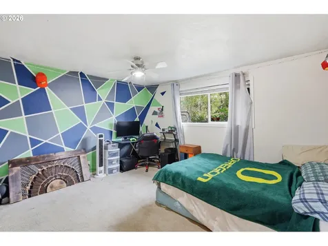 2005 Amirante Street Eugene OR 97402