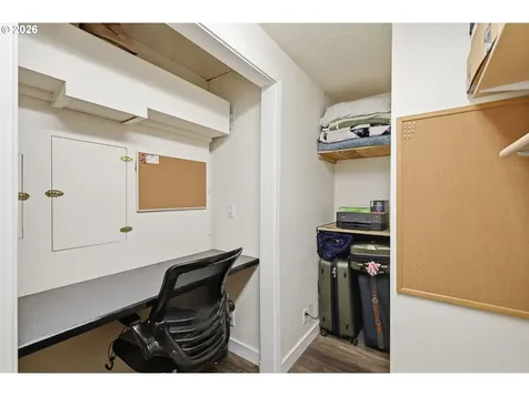 2005 Amirante Street Eugene OR 97402