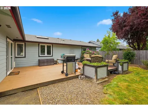 2005 Amirante Street Eugene OR 97402