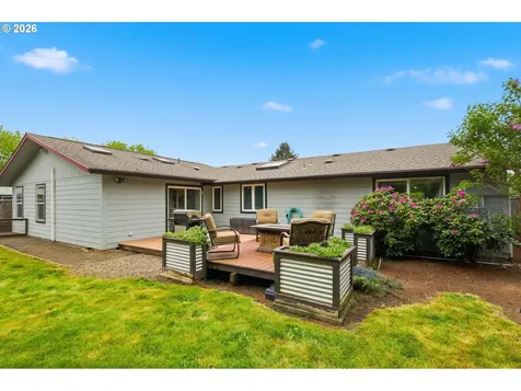 2005 Amirante Street Eugene OR 97402