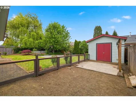 2005 Amirante Street Eugene OR 97402