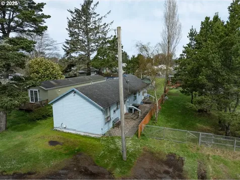 1709 262nd Place Ocean Park WA 98640