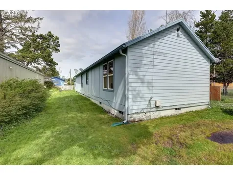 1709 262nd Place Ocean Park WA 98640