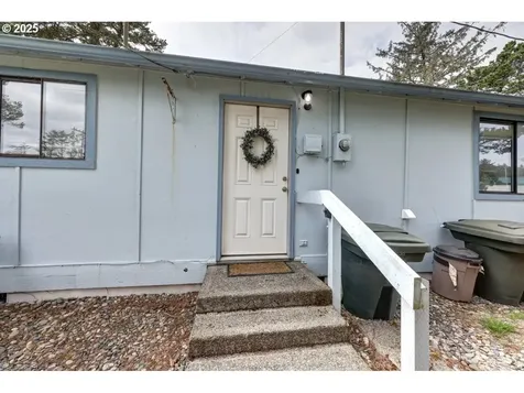 1709 262nd Place Ocean Park WA 98640