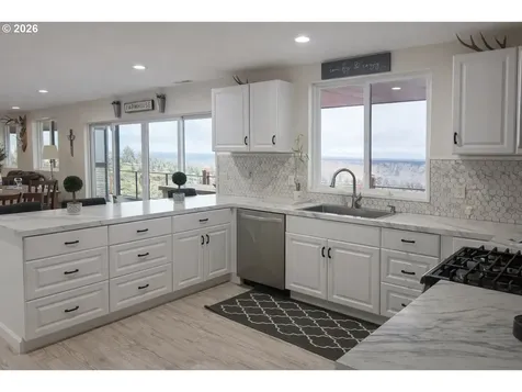 4463 SW Corral Drive Culver OR 97734