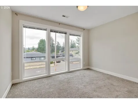 8209 SE 69th Avenue Portland OR 97206