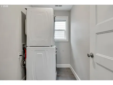 8209 SE 69th Avenue Portland OR 97206