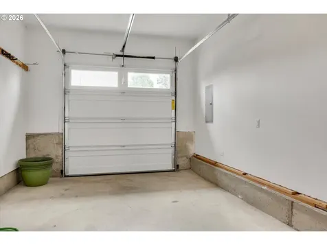 8209 SE 69th Avenue Portland OR 97206