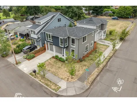 8209 SE 69th Avenue Portland OR 97206
