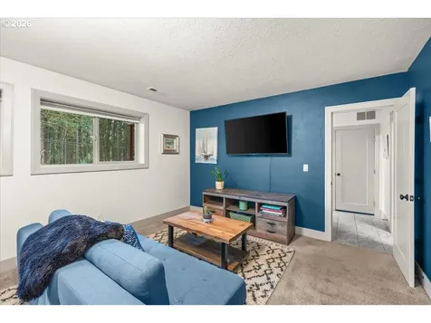 30475 SW Riverwood Drive West Linn OR 97068