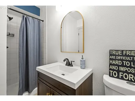 30475 SW Riverwood Drive West Linn OR 97068