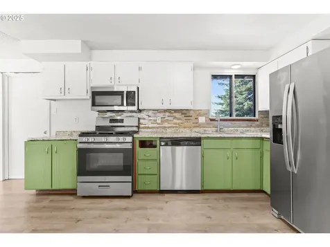 16735 SW Gleneagle Drive Sherwood OR 97140