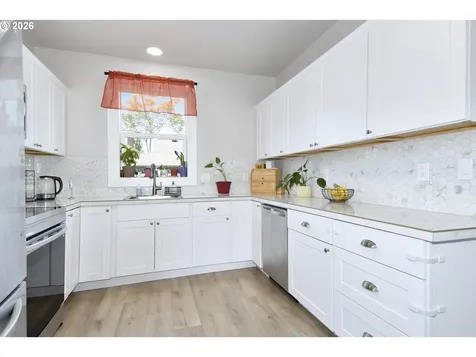 5636 SE 88th Avenue Portland OR 97266