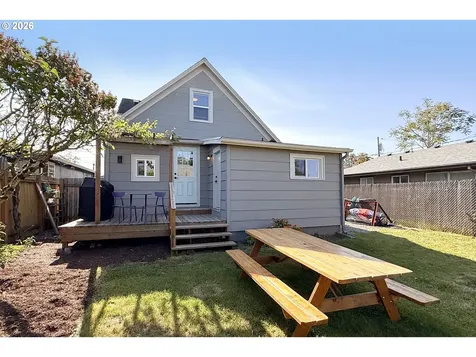 5636 SE 88th Avenue Portland OR 97266