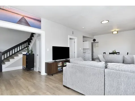 5636 SE 88th Avenue Portland OR 97266