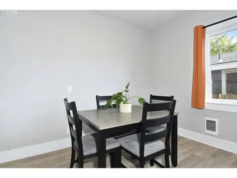 5636 SE 88th Avenue Portland OR 97266