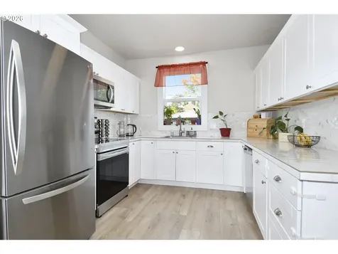 5636 SE 88th Avenue Portland OR 97266