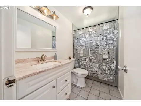 7925 SW 66th Avenue Portland OR 97223