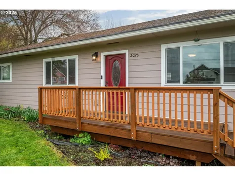 2026 42nd Avenue Longview WA 98632