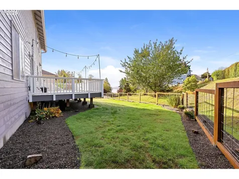 375 Mcclure Avenue Astoria OR 97103