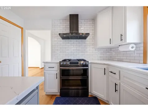 375 Mcclure Avenue Astoria OR 97103