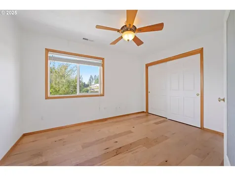 375 Mcclure Avenue Astoria OR 97103