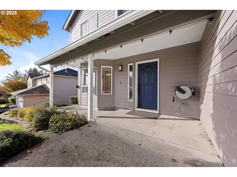 375 Mcclure Avenue Astoria OR 97103