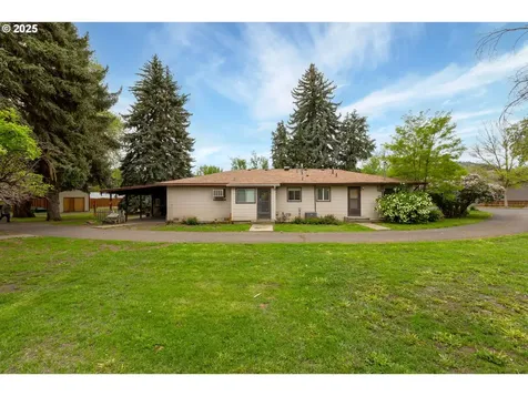 2903 N Spruce Street La Grande OR 97850