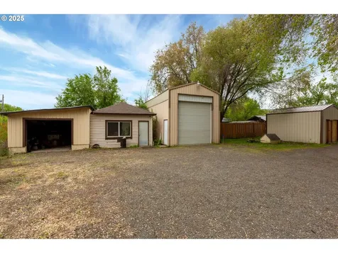 2903 N Spruce Street La Grande OR 97850