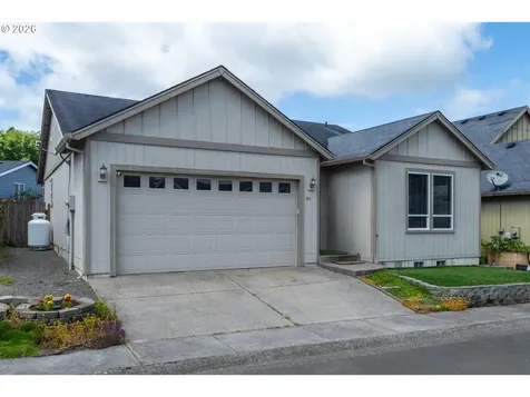 90 Glengate Loop Cathlamet WA 98612