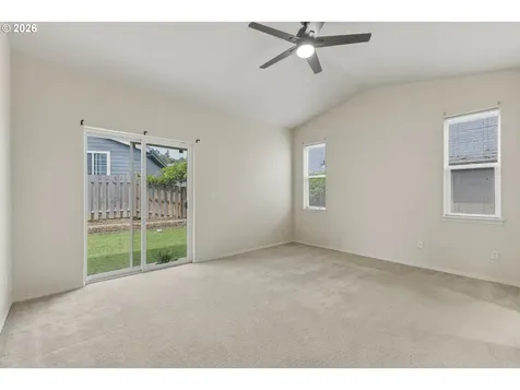 90 Glengate Loop Cathlamet WA 98612
