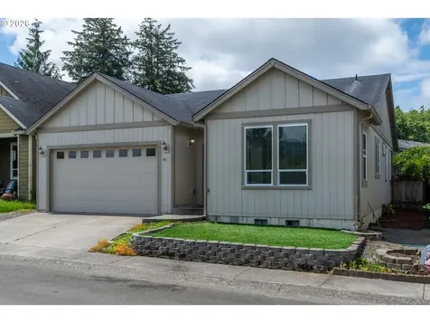 90 Glengate Loop Cathlamet WA 98612