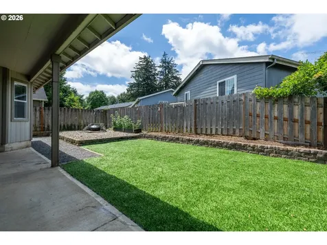 90 Glengate Loop Cathlamet WA 98612