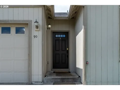 90 Glengate Loop Cathlamet WA 98612