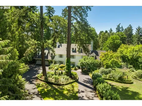 1546 S Military Road Portland OR 97219
