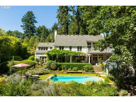 1546 S Military Road Portland OR 97219