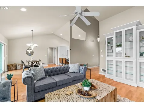 2222 Primrose Lane Florence OR 97439