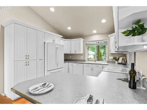 2222 Primrose Lane Florence OR 97439