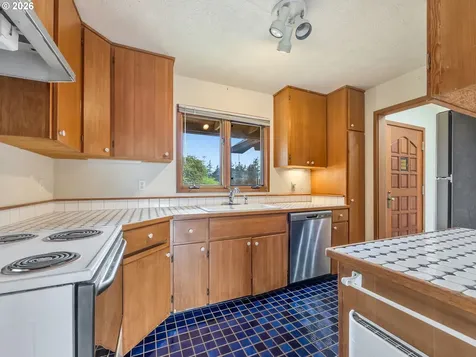 25906 Sandridge Road Ocean Park WA 98640