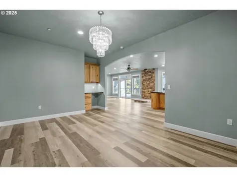 44237 N River Drive Foster OR 97345