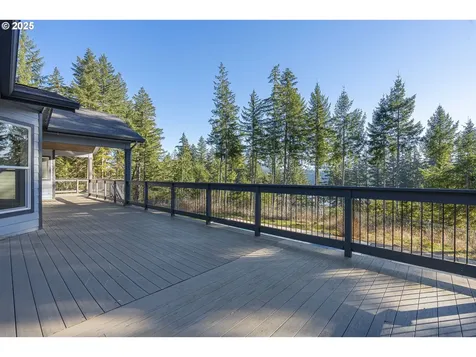 44237 N River Drive Foster OR 97345